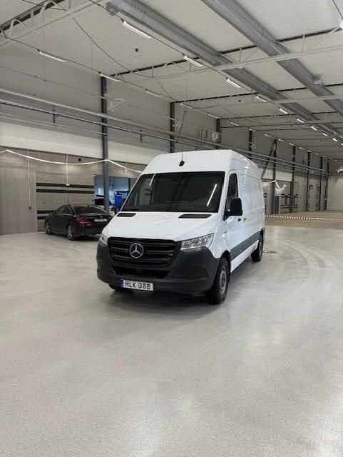 Begagnad Mercedes E-Sprinter 85 kW (116 HK) 2022 Vit Van