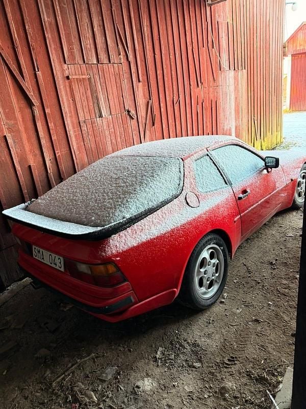 Begagnad 1988 Porsche 944 Sportkupé | 60 000 kr - Bild 1/4