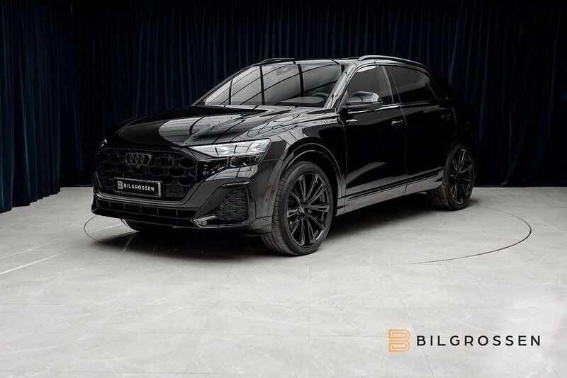 Ny 2025 Audi Q8 S-Line SUV | 1 049 900 kr (Superpris) - Bild 1/4