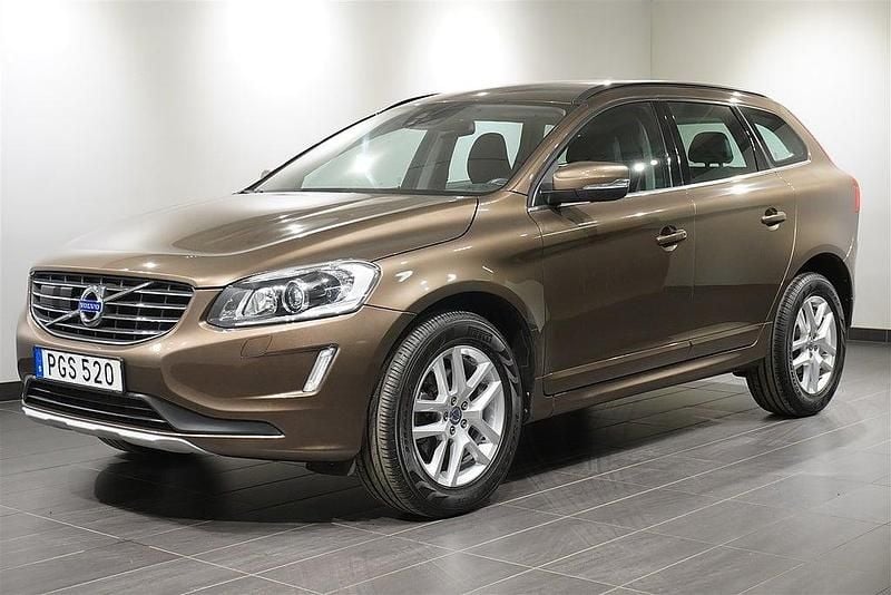 Brun Begagnad 2017 Volvo XC60 Momentum SUV | 259 800 kr (Superpris) - Bild 1/4