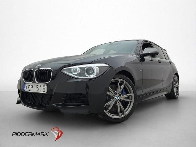 Begagnad BMW M135 M Sport 320 HK (235 kW) 2013 Svart Halvkombi