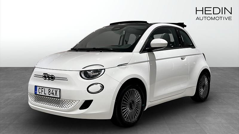 Begagnad Fiat 500e Icon 86 kW (118 HK) 2022 Vit Halvkombi