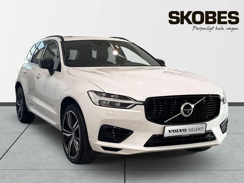 Vit Begagnad 2021 Volvo XC60 R-Design SUV | 435 900 kr (Marknadspris) - Bild 1/3