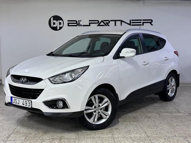 Vit Begagnad 2013 Hyundai ix35 SUV | 66 900 kr (Bra pris) - Bild 1/4