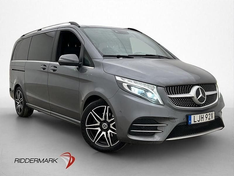 Begagnad Mercedes V300 AMG 237 HK (174 kW) 2022 Grå Minibuss