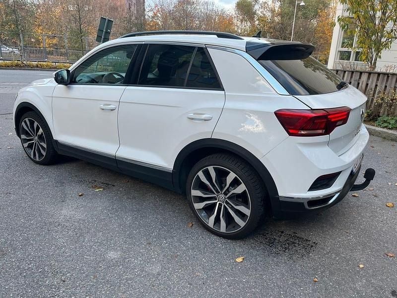 Begagnad 2018 VW T-Roc SUV | 195 000 kr (Superpris) - Bild 1/4