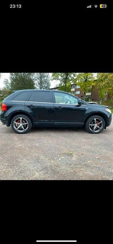 Svart Begagnad 2011 Ford Edge Limited SUV | 90 000 kr (Bra pris) - Bild 1/4