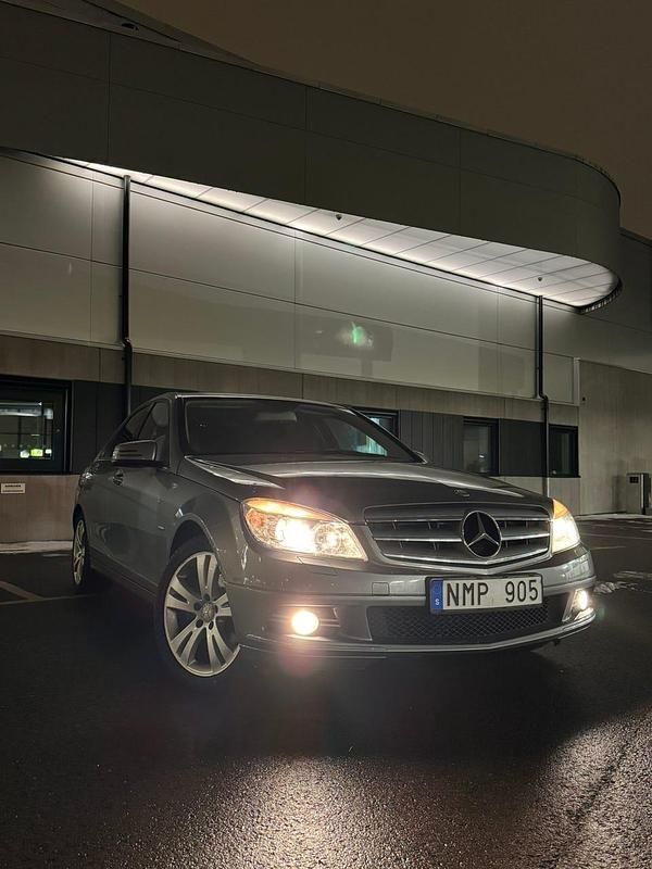 Begagnad Mercedes C200 184 HK (135 kW) 2010