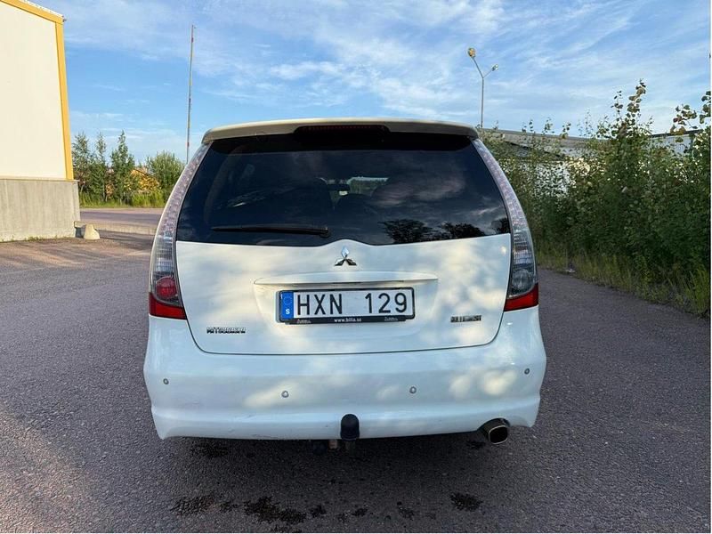 Begagnad Mitsubishi Grandis 165 HK (121 kW) 2008 Vit Minibuss