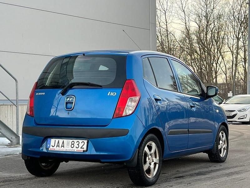 Begagnad Hyundai i10 67 HK (49 kW) 2009 Blå Halvkombi