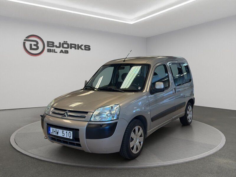 Ljusbrun Begagnad 2006 Citroën Berlingo Minibuss | 24 500 kr (Marknadspris) - Bild 1/4