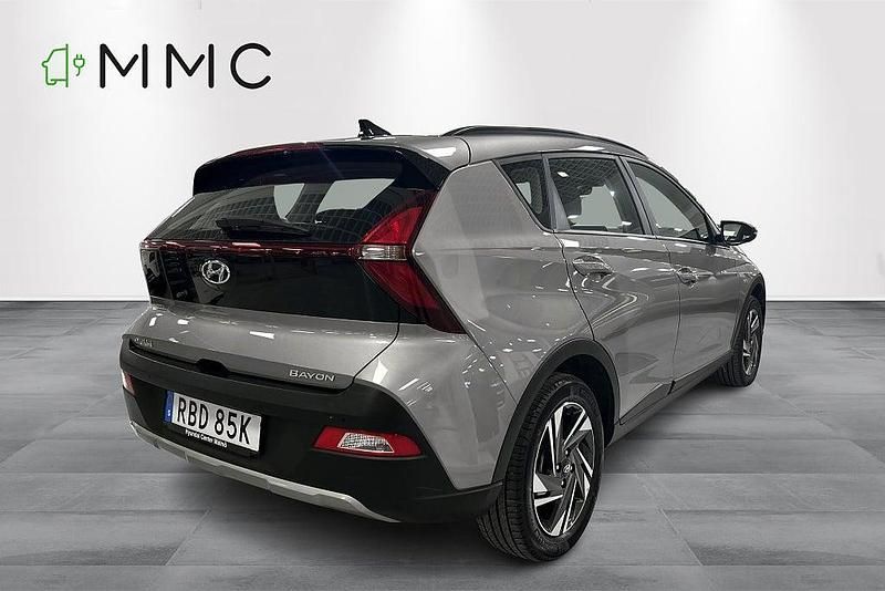Begagnad Hyundai Bayon 101 HK (74 kW) 2022 Brass SUV