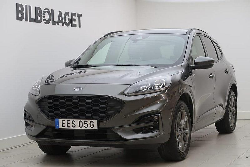 Grå Begagnad 2022 Ford Kuga ST-Line X SUV | 279 800 kr (Lite dyr) - Bild 1/4
