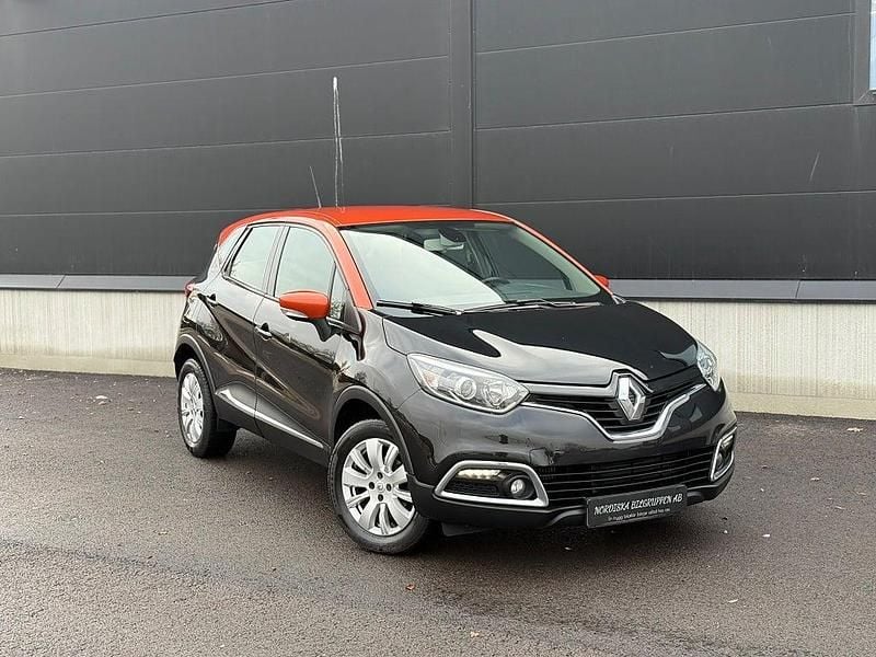 Begagnad Renault Captur 90 HK (66 kW) 2016 Svart SUV