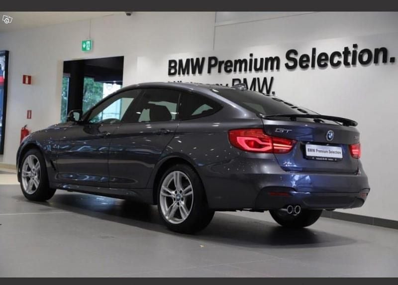 Begagnad 2017 BMW 320 Gran Turismo Halvkombi | 192 000 kr (Dyr) - Bild 1/4
