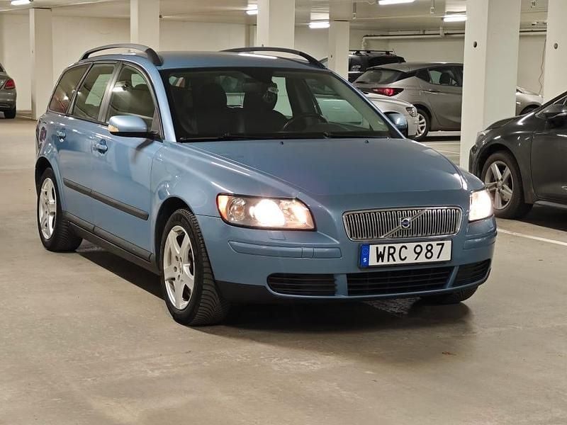 Begagnad 2005 Volvo V50 Kombi | 2 025 kr (Superpris) - Bild 1/4