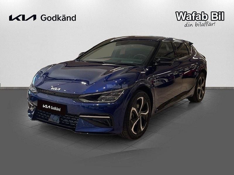 Blå (/du3/ yacht blue m) Begagnad 2023 Kia EV6 2 SUV | 544 900 kr (Marknadspris) - Bild 1/4