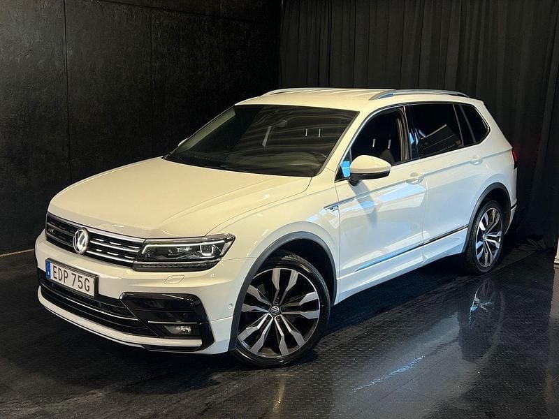 Vit Begagnad 2019 VW Tiguan Allspace GTS SUV | 269 500 kr (Marknadspris) - Bild 1/4