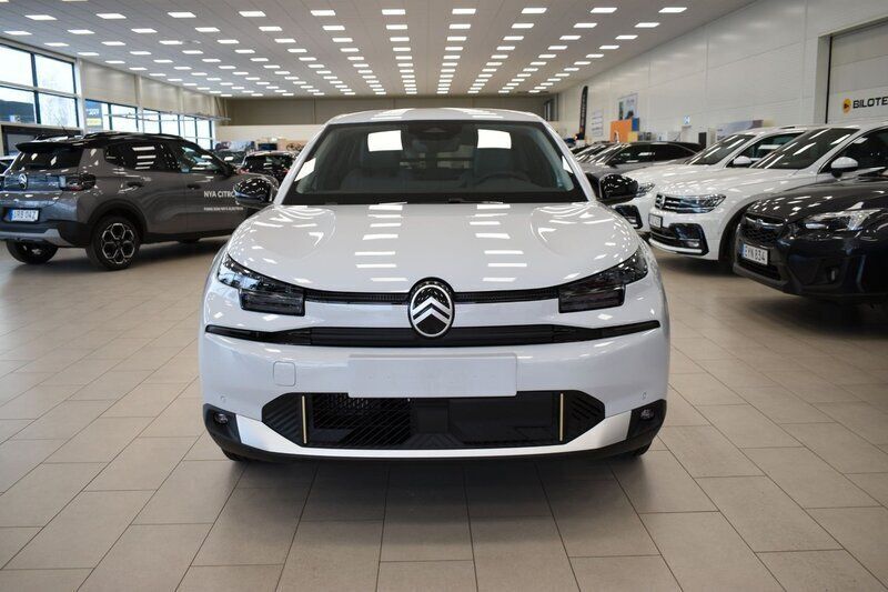 Vit Ny 2025 Citroën C4 PureTech Halvkombi | 289 400 kr - Bild 1/4