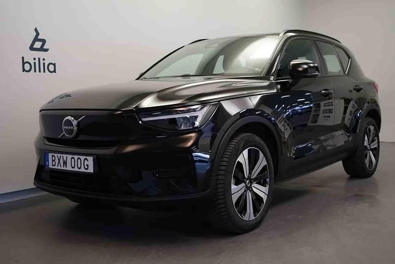 Svart Begagnad 2023 Volvo XC40 Single Motor SUV | 319 500 kr - Bild 1/1