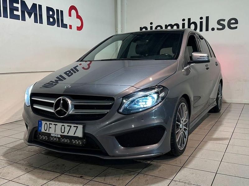 Begagnad Mercedes B200 AMG 136 HK (100 kW) 2017 Mörkgrå Minibuss