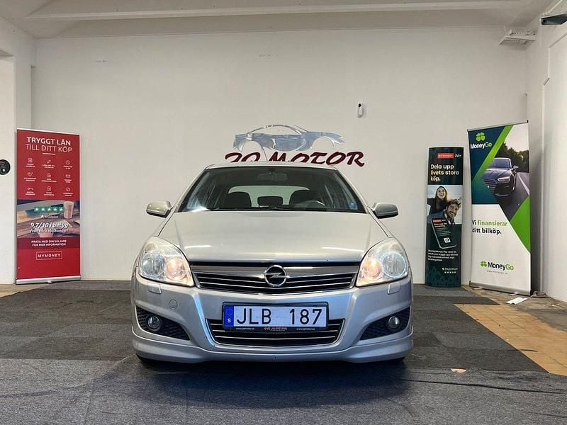 Grå Begagnad 2007 Opel Astra OPC Halvkombi | 39 900 kr (Lite dyr) - Bild 1/4