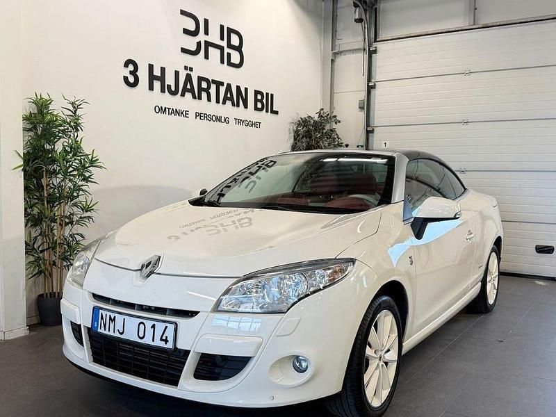 Begagnad Renault Mégane III Floride 131 HK (96 kW) 2012 Vit