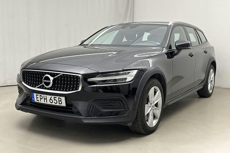 Svart Begagnad 2020 Volvo V60 CC SE Kombi | 329 900 kr (Bra pris) - Bild 1/4