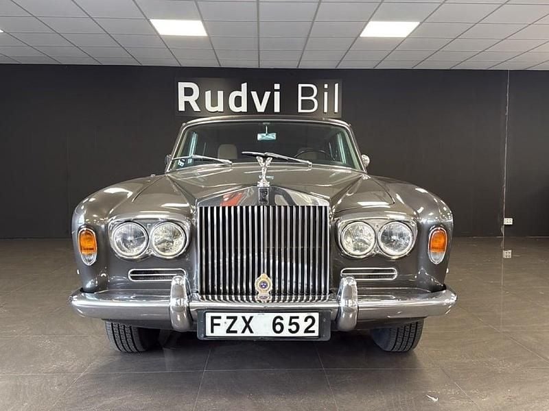 Begagnad Rolls Royce Silver Shadow 200 HK (147 kW) 1970 Grå Sedan
