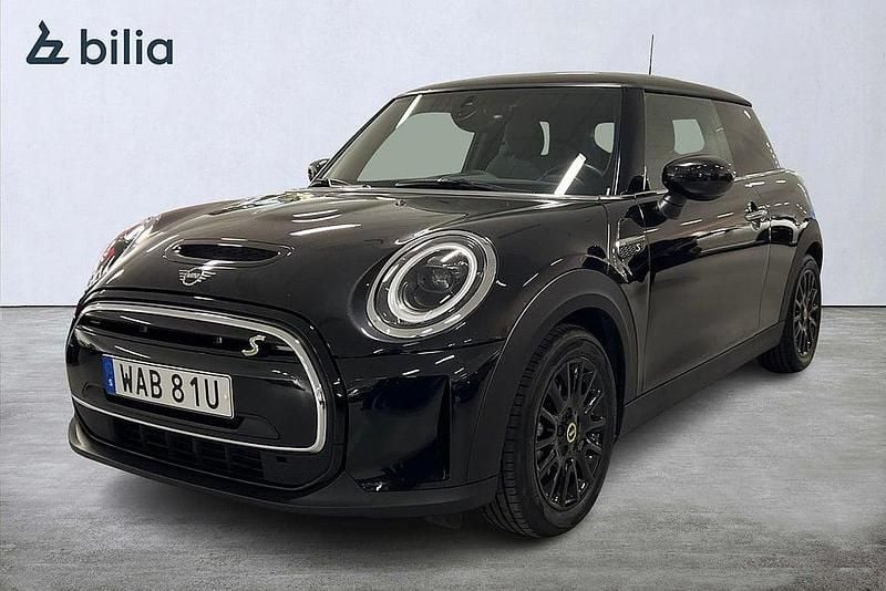 Svart Begagnad 2022 Mini Cooper SE Classic Halvkombi | 199 900 kr (Marknadspris) - Bild 1/4