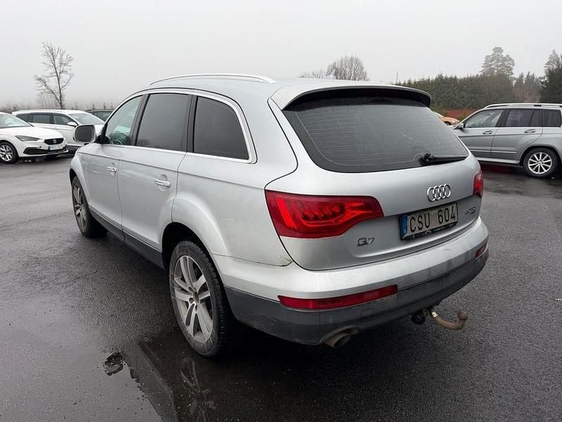 Begagnad Audi Q7 239 HK (175 kW) 2010 Silver SUV