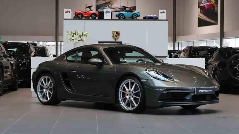 Grå Begagnad 2024 Porsche 718 Cayman GTS Sportkupé | 995 000 kr - Bild 1/1