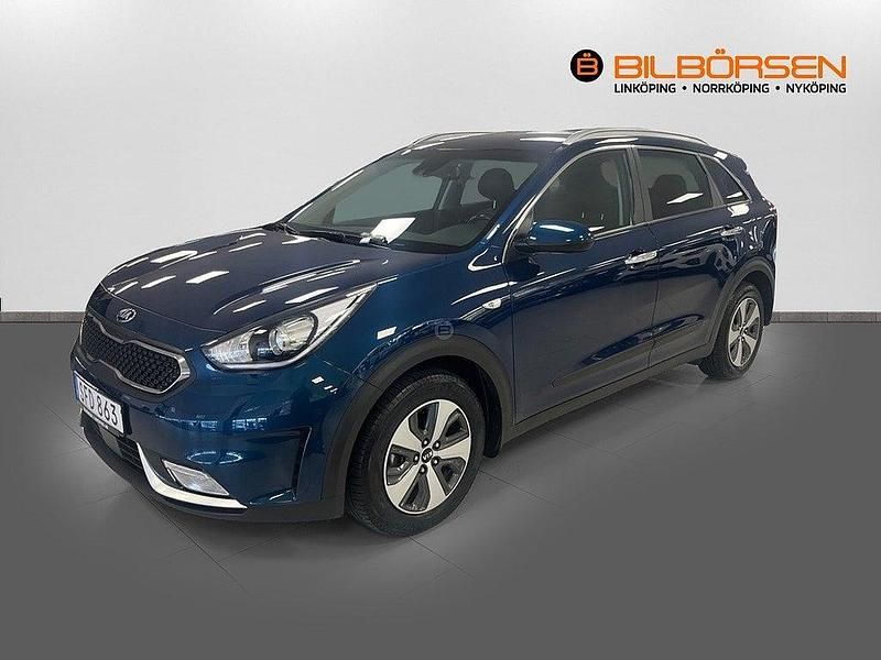 Blå Begagnad 2017 Kia Niro Advance SUV | 189 900 kr (Marknadspris) - Bild 1/4