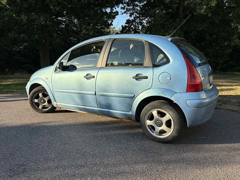 Blå Begagnad 2003 Citroën C3 Halvkombi | 18 900 kr - Bild 1/4