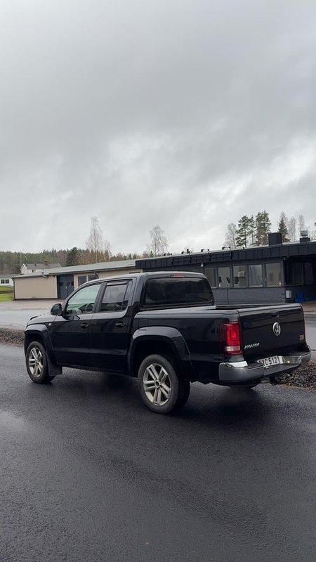 Svart Begagnad 2016 VW Amarok Highline Pickup | 140 000 kr (Lite dyr) - Bild 1/3