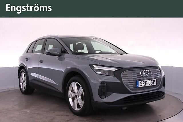 Grå (kiselgrå) Begagnad 2022 Audi Q4 e-tron Proline SUV | 339 000 kr (Bra pris) - Bild 1/4