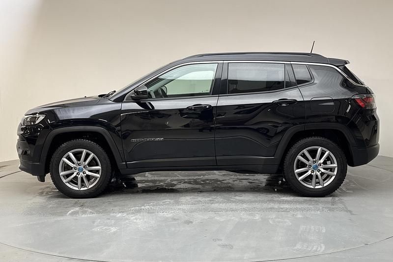 Begagnad Jeep Compass 2022 Svart SUV