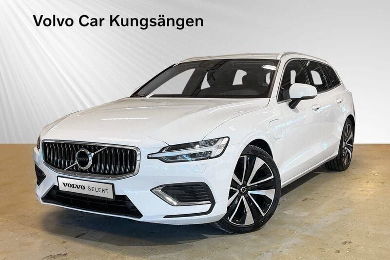 Vit Begagnad 2021 Volvo V60 Inscription Kombi | 334 900 kr (Bra pris) - Bild 1/3