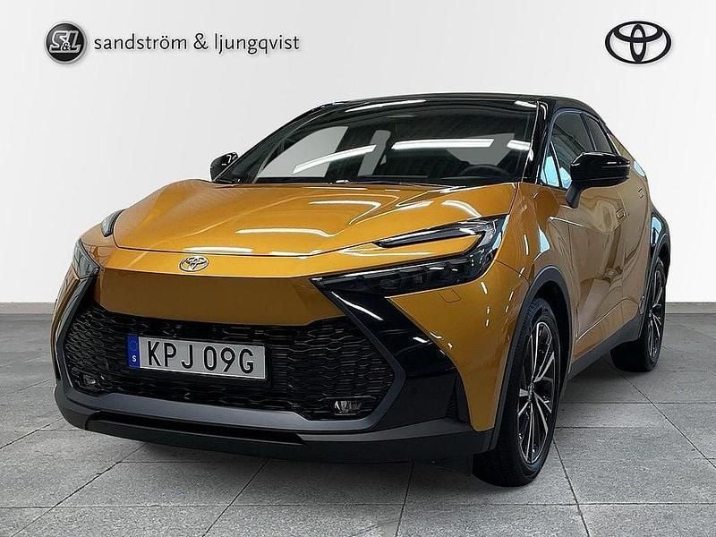 Gul Begagnad 2023 Toyota C-HR Executive SUV | 449 000 kr (Marknadspris) - Bild 1/4