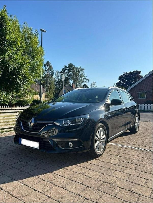 Svart Begagnad 2020 Renault Mégane GrandTour Kombi | 164 900 kr (Marknadspris) - Bild 1/4