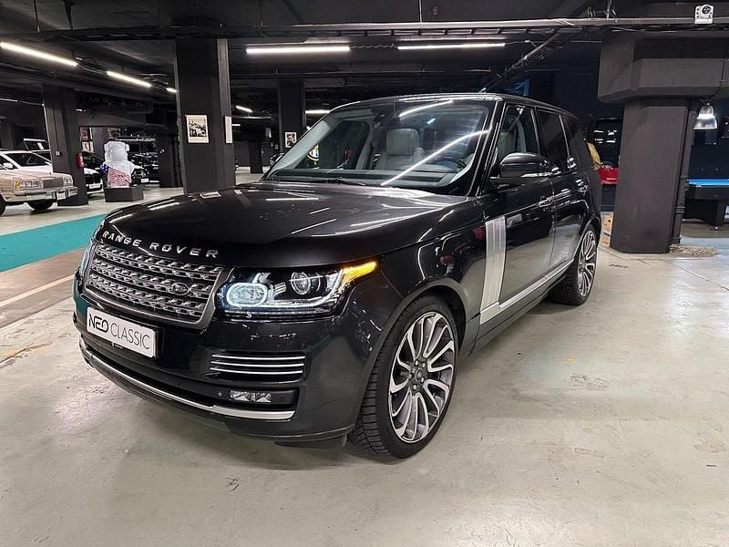 Mörkgrå Begagnad 2014 Land Rover Range Rover Autobiography SUV | 495 000 kr (Marknadspris) - Bild 1/4