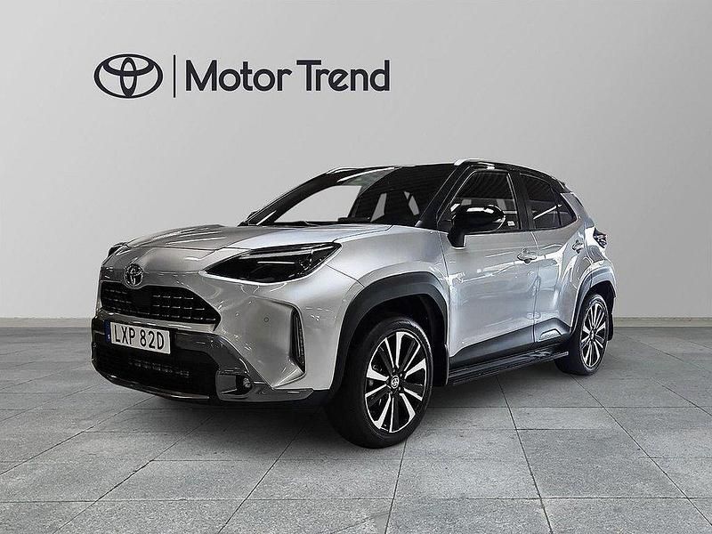 Silver Begagnad 2021 Toyota Yaris Cross Edition SUV | 319 000 kr (Lite dyr) - Bild 1/3