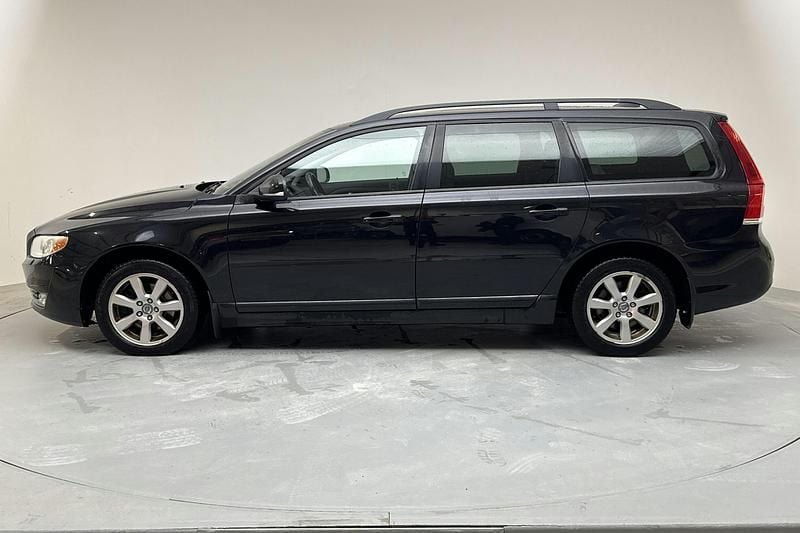 Begagnad Volvo V70 Kinetic 180 HK (132 kW) 2014 Svart Kombi