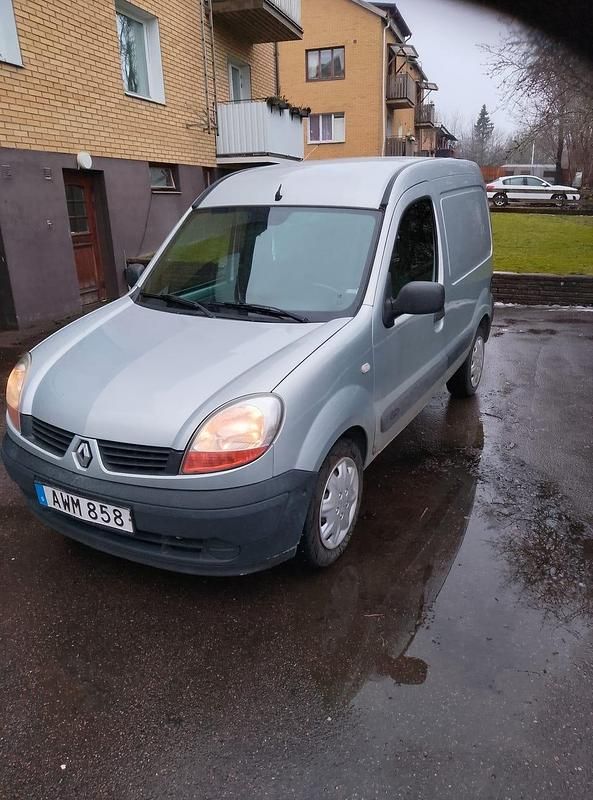 Begagnad Renault Kangoo 65 HK (47 kW) 2006
