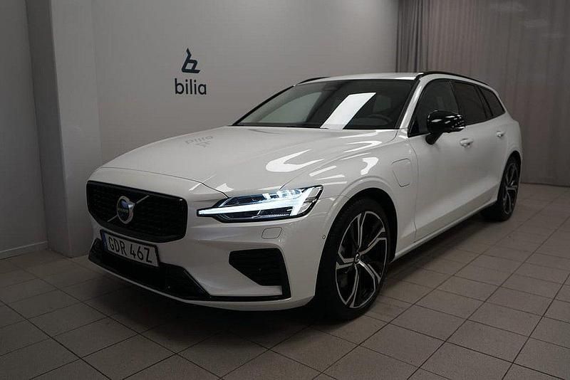 Vit Begagnad 2024 Volvo V60 Plus Kombi | 519 900 kr (Lite dyr) - Bild 1/3
