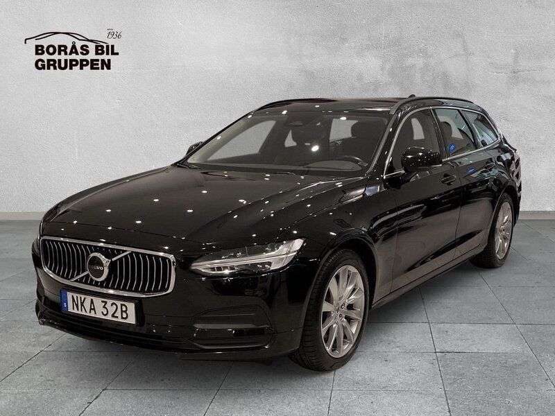 Svart Begagnad 2022 Volvo V90 Momentum Kombi | 269 000 kr (Bra pris) - Bild 1/4