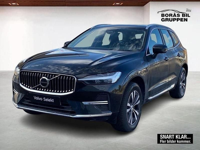 Svart Begagnad 2023 Volvo XC60 Core SUV | 389 000 kr (Bra pris) - Bild 1/3