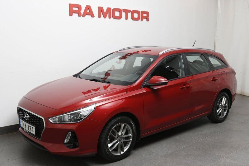 Röd Begagnad 2017 Hyundai i30 Comfort Kombi | 138 900 kr (Marknadspris) - Bild 1/3