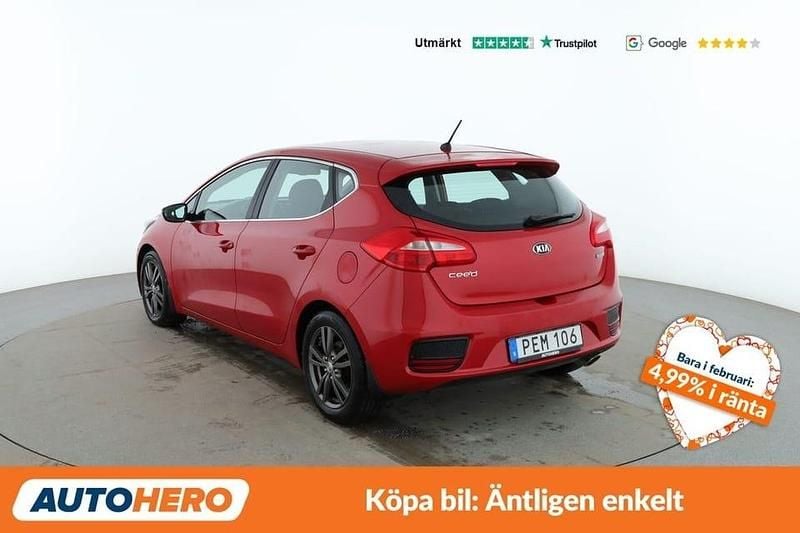 Begagnad Kia Ceed Edition 7 137 HK (100 kW) 2017 Röd Halvkombi