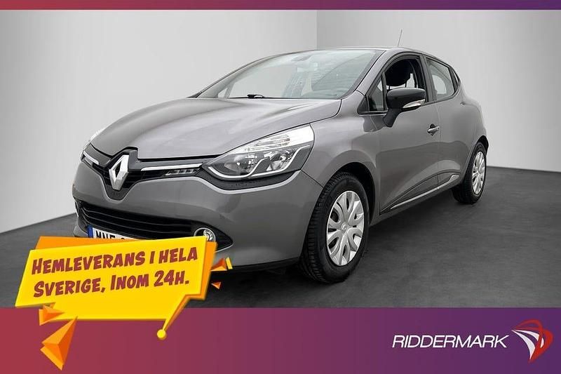 Grå Begagnad 2014 Renault Clio IV Halvkombi | 69 800 kr (Marknadspris) - Bild 1/3